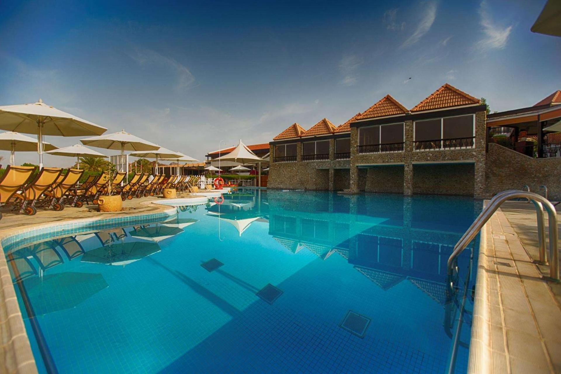 Ja Hatta Fort Hotel Buitenkant foto